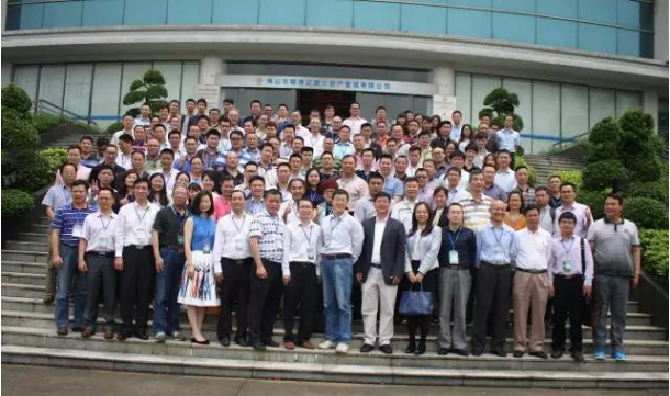 暖通行業(yè)協(xié)會合影